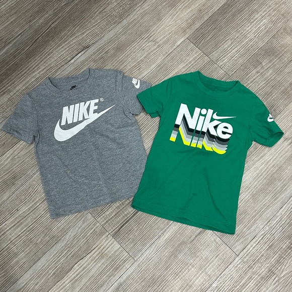 2 Nike Short Sleeve Shirts – Size 4 – Great Condition - Picture 1 of 1